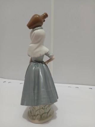 Figura NAO Niña con Cántaro Firma Lladró 640513926