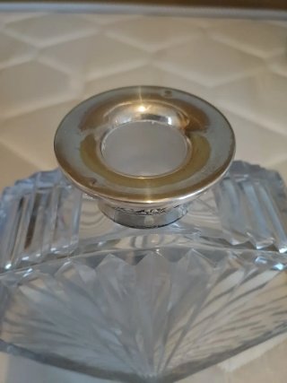 LICORERA ESTILO ART DECO CRISTAL TALLADO Y PLATA L