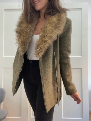 Abrigo Zara Biker Cuello Pelo Caqui
