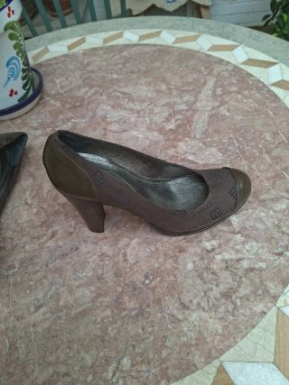 Zapatos de tacón PERTEGAZ marrones