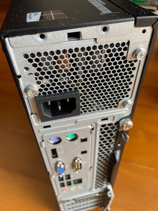 Lenovo Thinkcentre M700