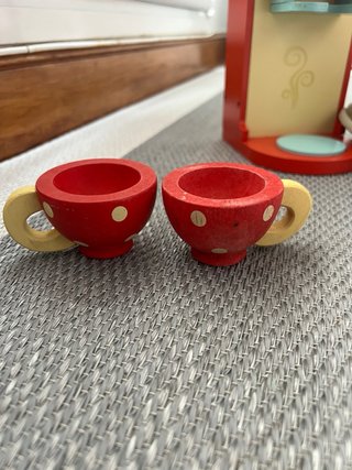 Cafetera de juguete de madera Honeybake