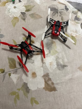 2 Drones Parrot Rojos y Blancos Para piezas