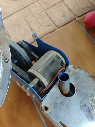 Patinete eléctrico con asiento