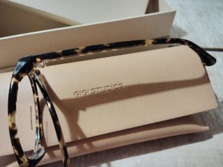 Gafas Gigi Studios 1024 Montura Graduada. Nuevo