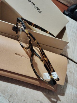 Gafas Gigi Studios 1024 Montura Graduada. Nuevo