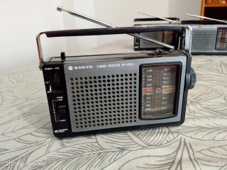 Radio Sanyo RP 6160A 2 Bandas.