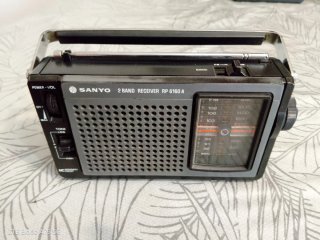 Radio Sanyo RP 6160A 2 Bandas.