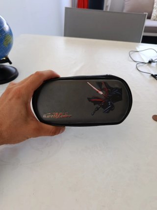 Funda Rígida PSP Darth Vader Star Wars. Negra.