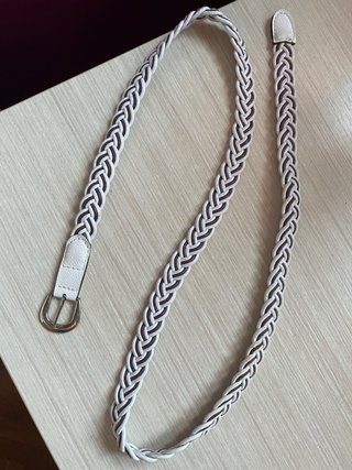 Cinturón trenzado blanco y marrón