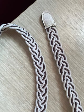 Cinturón trenzado blanco y marrón
