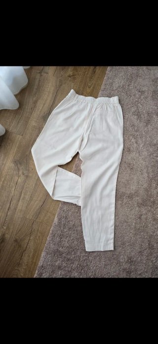 Pantalón blanco Lefties
