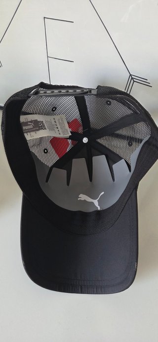 Gorra Puma Trucker Negra y Gris Nueva