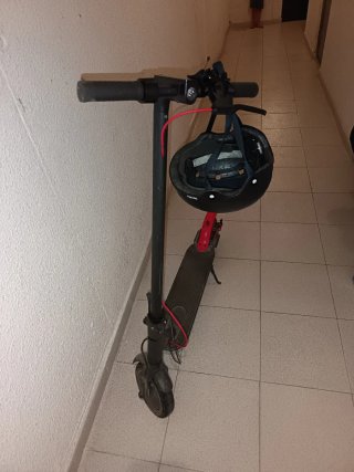 Patinete Eléctrico Xiaomi M365 / Essential