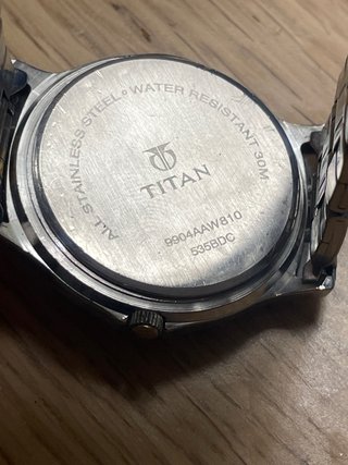 Reloj Titan Vintage.