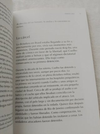 Paulo Coelho biografía de un narrador