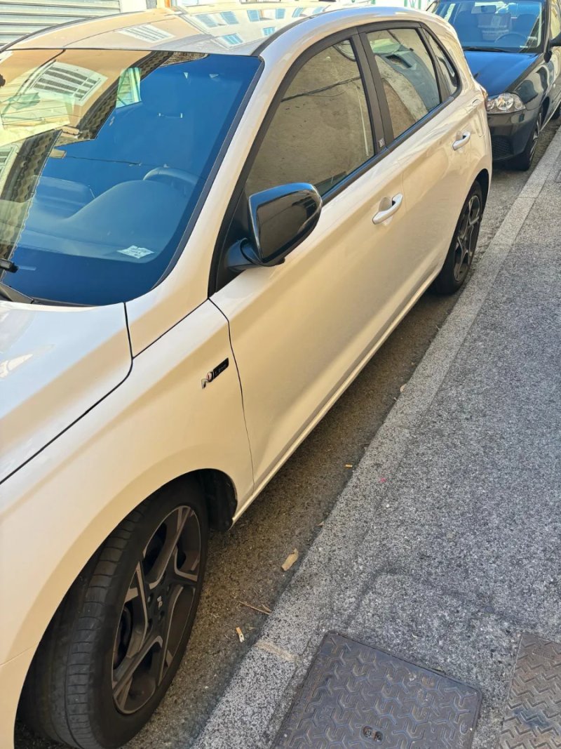 Hyundai i30 2023 - foto 1