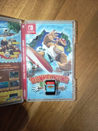 Donkey Kong Country: Tropical Freeze Switch