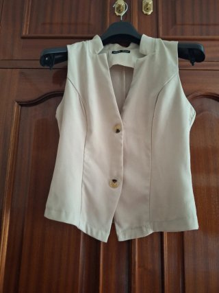 Chaleco beige