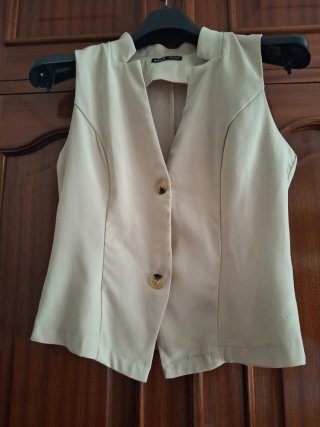 Chaleco beige
