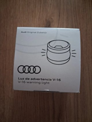 Luz Emergencia V16 Audi Original