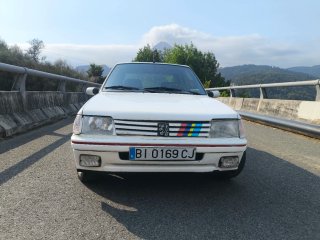 Peugeot 205 1998