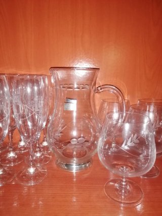 Juego de copas de cristal tallado a mano