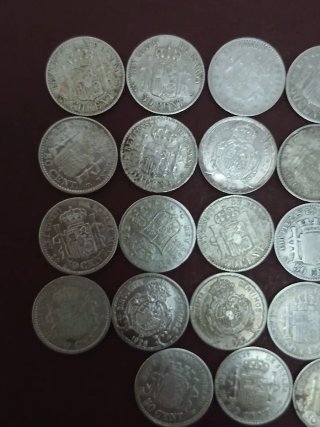 27 Monedas de Plata Españolas.