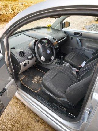 Volkswagen Beetle 2003