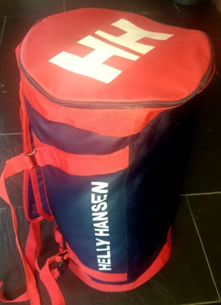 Mochila Helly Hansen Roja y Morada