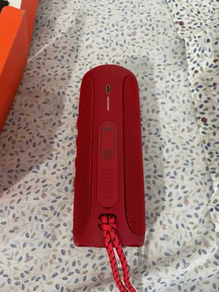 Altavoz JBL Mediano Nuevo