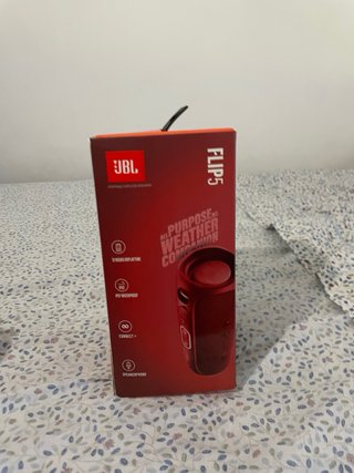 Altavoz JBL Mediano Nuevo
