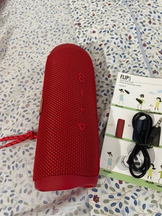 Altavoz JBL Mediano Nuevo