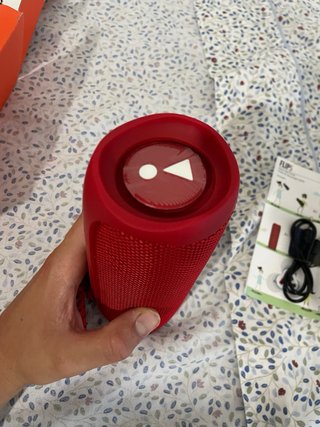 Altavoz JBL Mediano Nuevo
