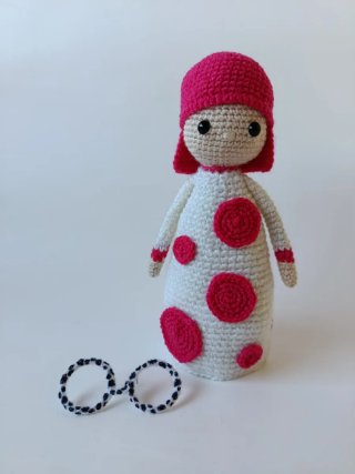 Muñeca Amigurumi de Yayoi Kusama