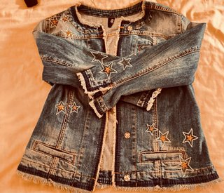 Conjunto Boho Lujo: Vestido Artesanal + Cazadora