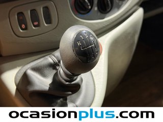 Renault Trafic Furgon 2.0 dCi Furgon 29 Corto Normal 84 kW (115 CV)