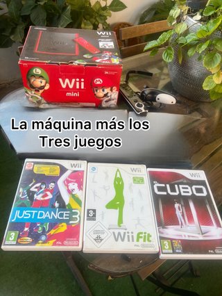 Consola Wii Mini + 3 Juegos