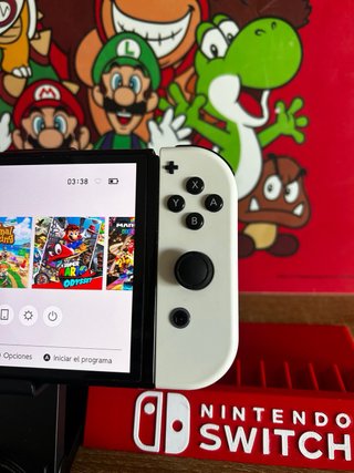 Nintendo Switch OLED Bianca + Accessori