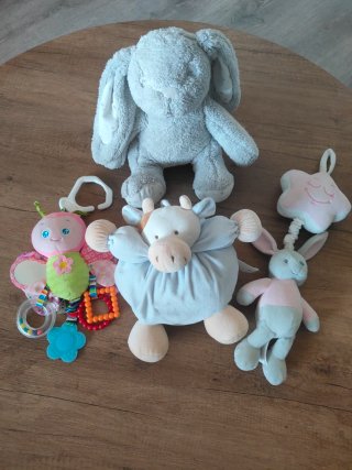 Lote peluche y juguetes sensoriales/musicales bebe