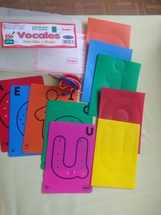 Cuentos/juegos/dominós de verano