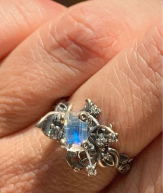Anillo Plata Envejecida Piedra Luna Madagascar
