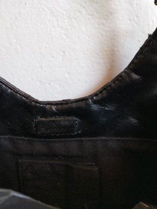 Borsa nera trapuntata con catena