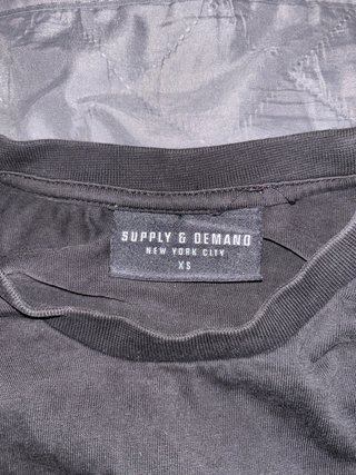 Camiseta Negra SUPPLY