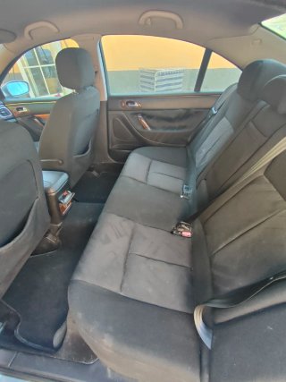 Peugeot 607 2001