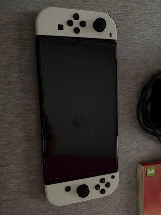 Nintendo Switch OLED Bianca + Joy-Con
