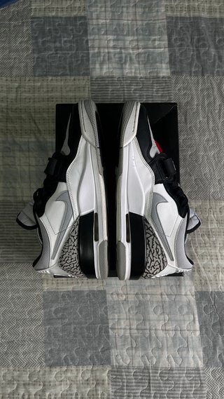 Jordan Legacy 312