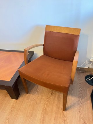 Conjunto Vintage Paco Capdell: 2 Poltronas + Mesa