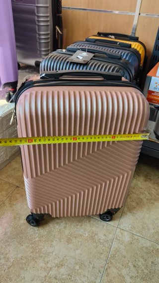 Maletas nuevas 10kg morado y amarillo