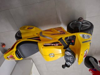 Moto correpasillos amarilla INJUSA Winner